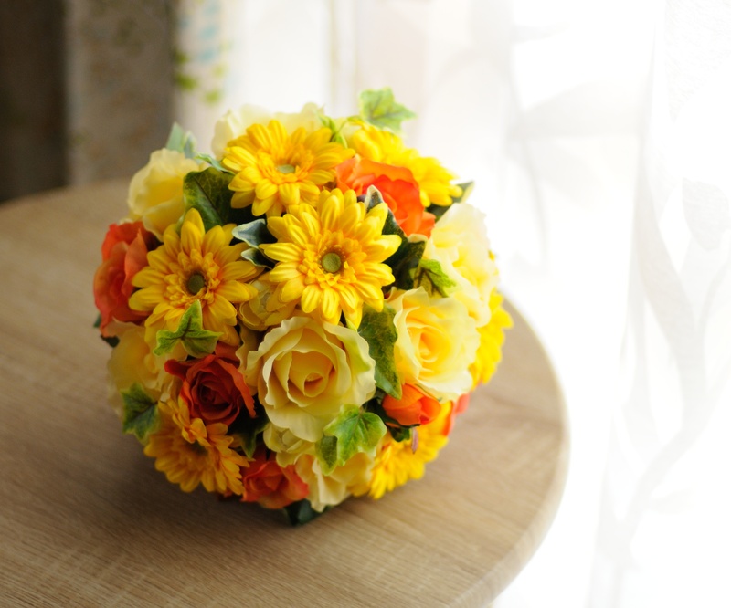 シルク】ガーベラのラウンドブーケ（ブトニア込） | フラワーショップ